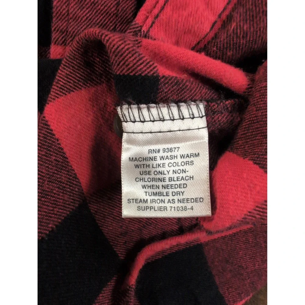 St Johns Bay Mens Small Red Black Buffalo Check Flannel Button Down Shirt Cotton